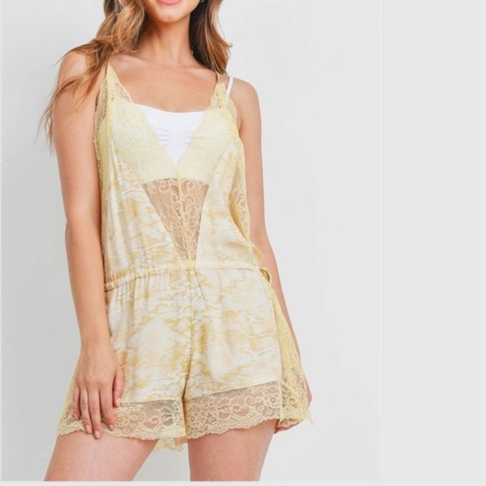 New Boutique Brand Yellow Lace And Panel Snake Print Swimsuit Cover Up